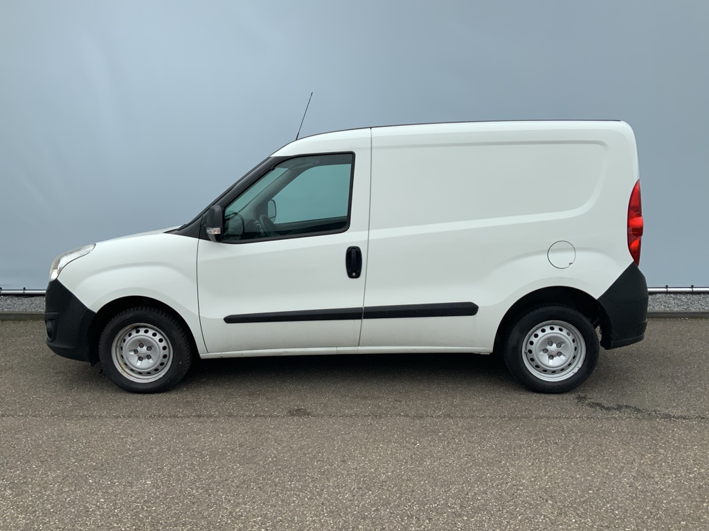 38006225-3.jpg