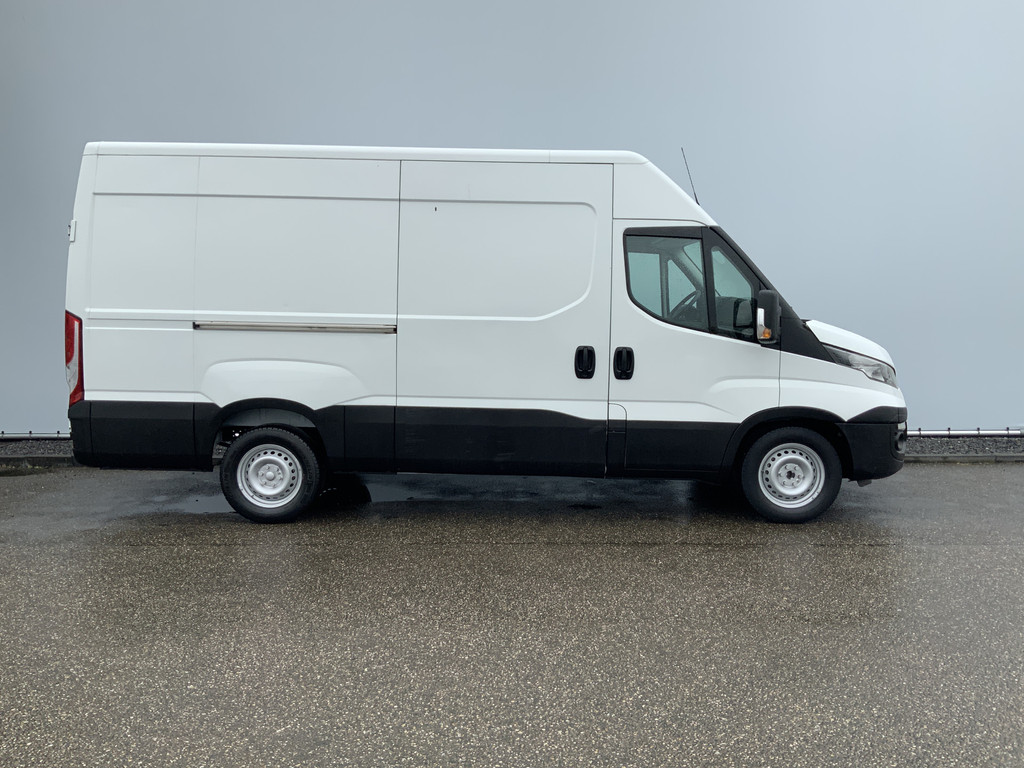 40742110-2.jpg