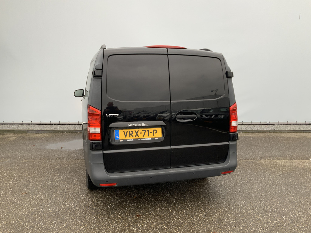 41921684-1.jpg