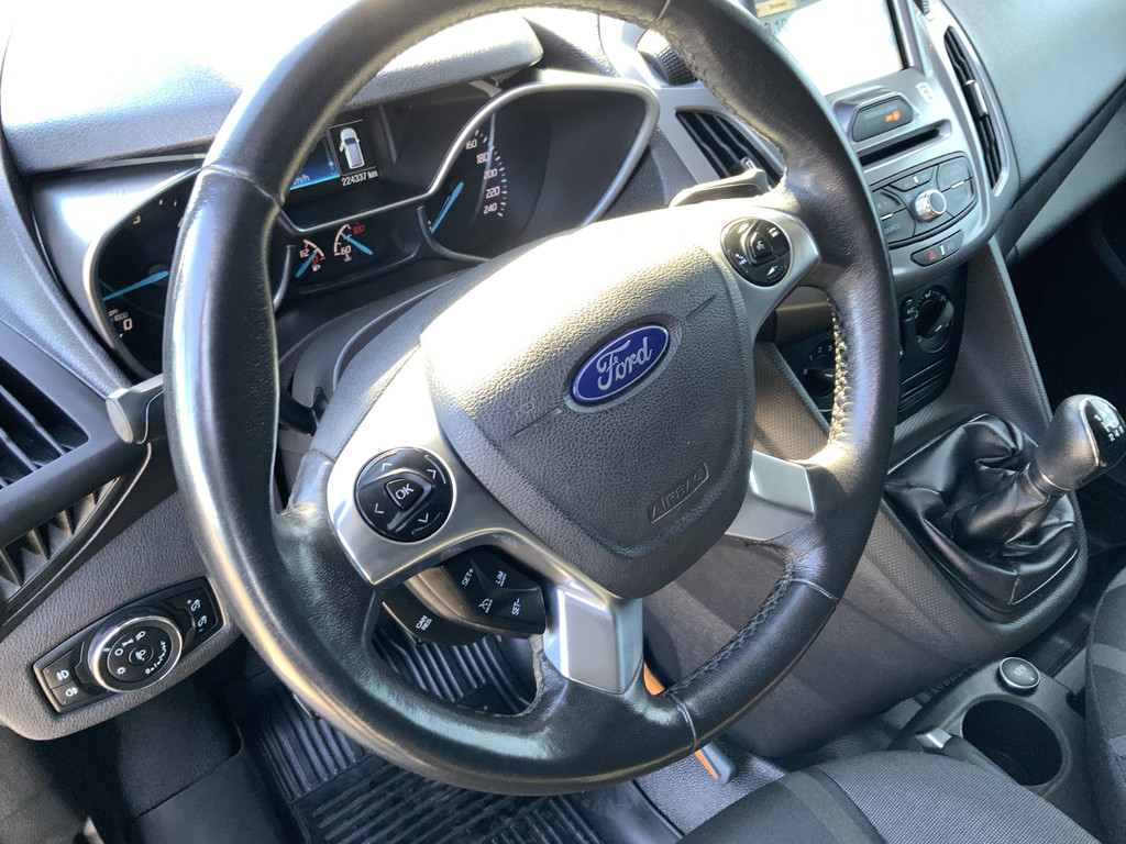 43994269-10.jpg