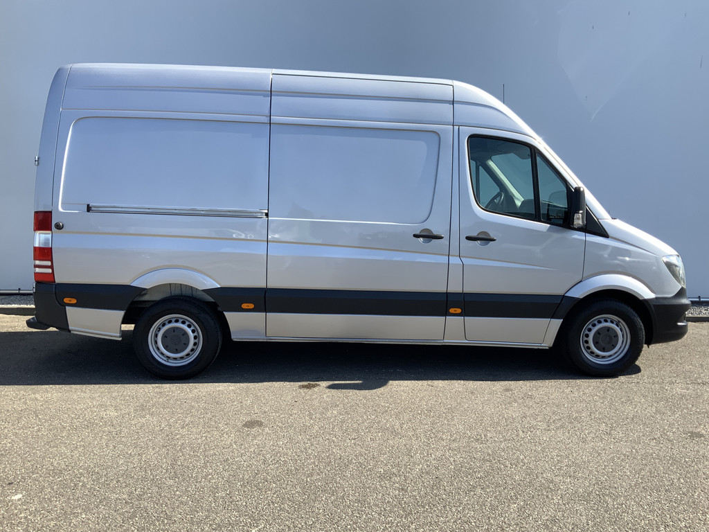43994278-17.jpg
