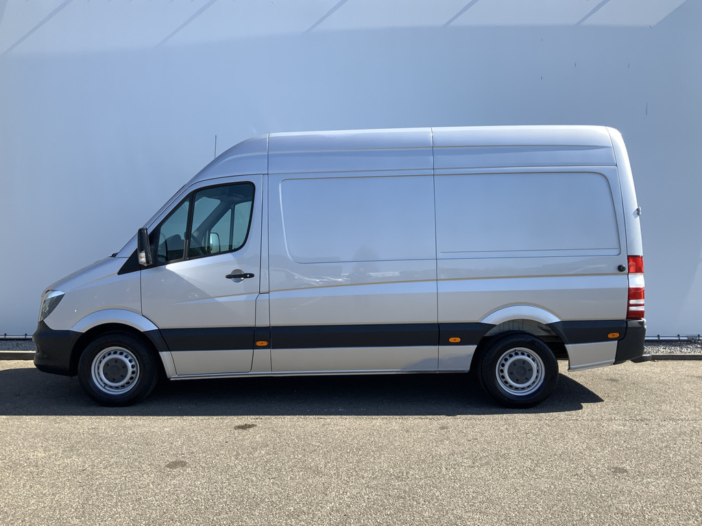43994278-2.jpg