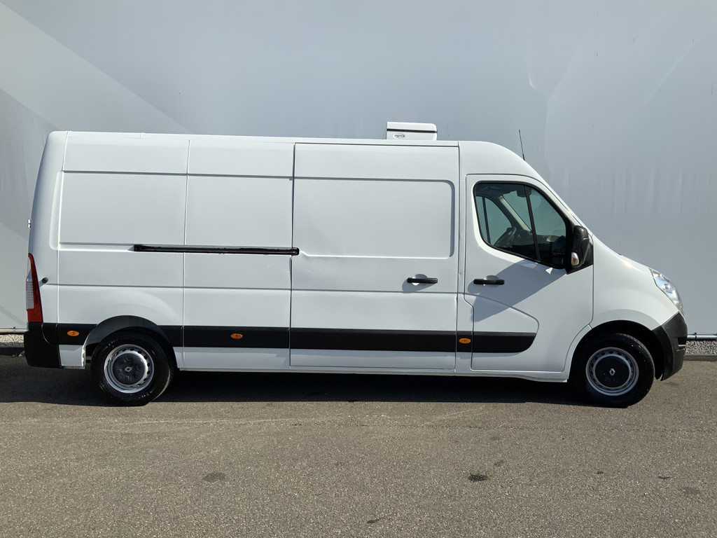43994302-24.jpg