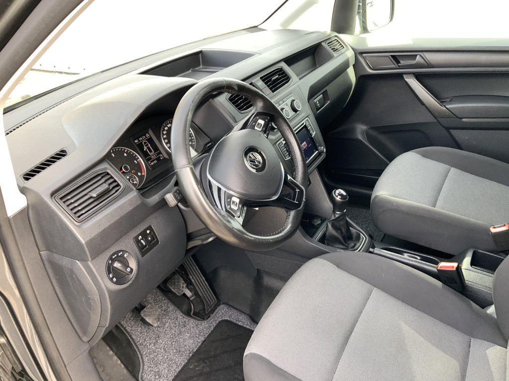 43994307-4.jpg