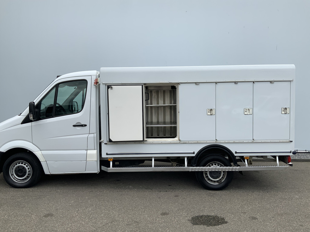 44320990-9.jpg