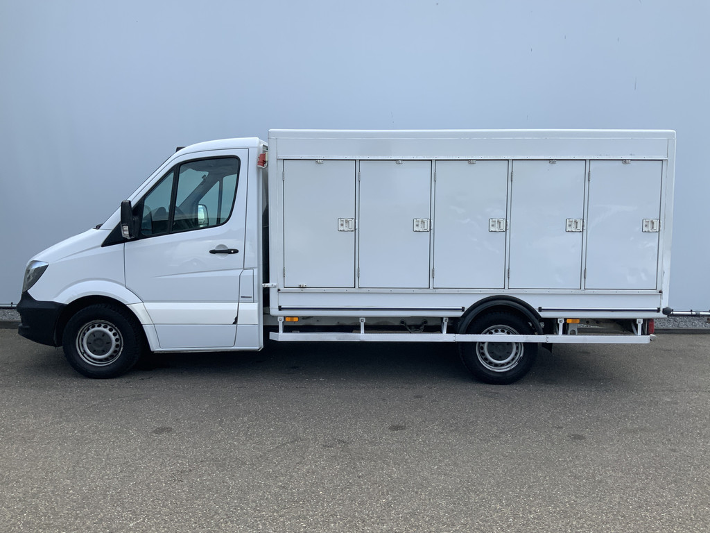 44321024-2.jpg