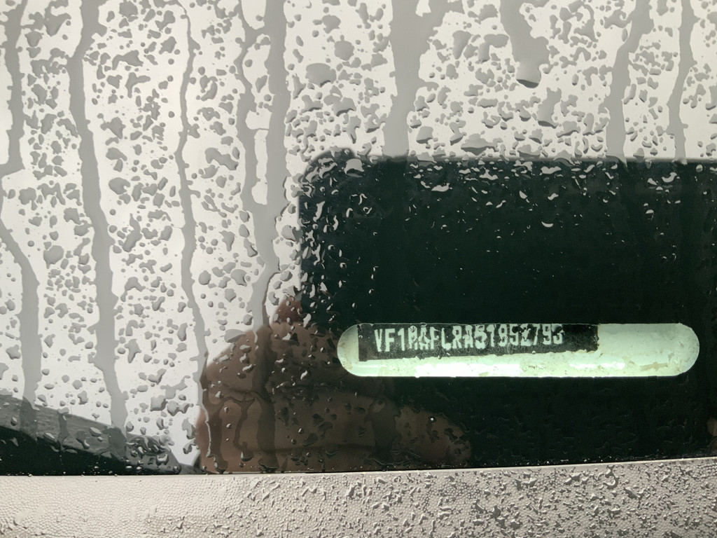 44399024-29.jpg