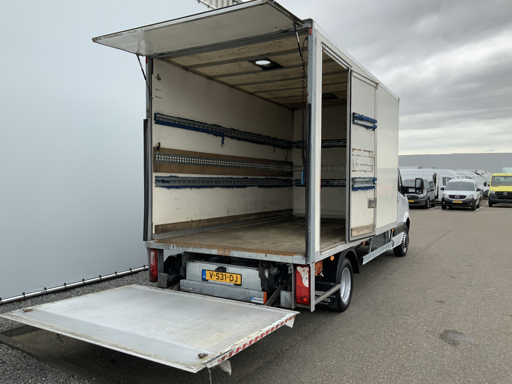 44399115-19.jpg