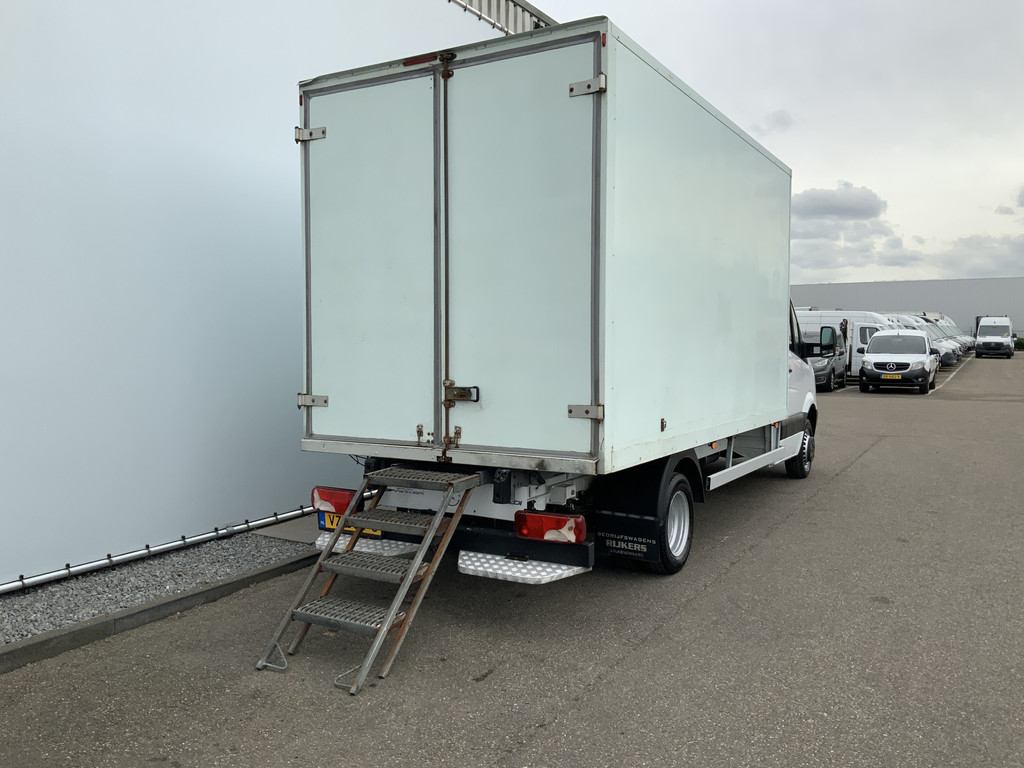 44399123-13.jpg