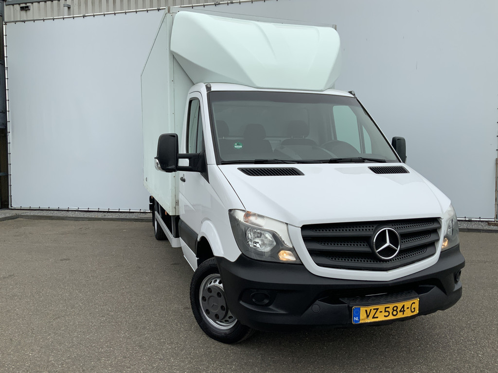 44399123-6.jpg